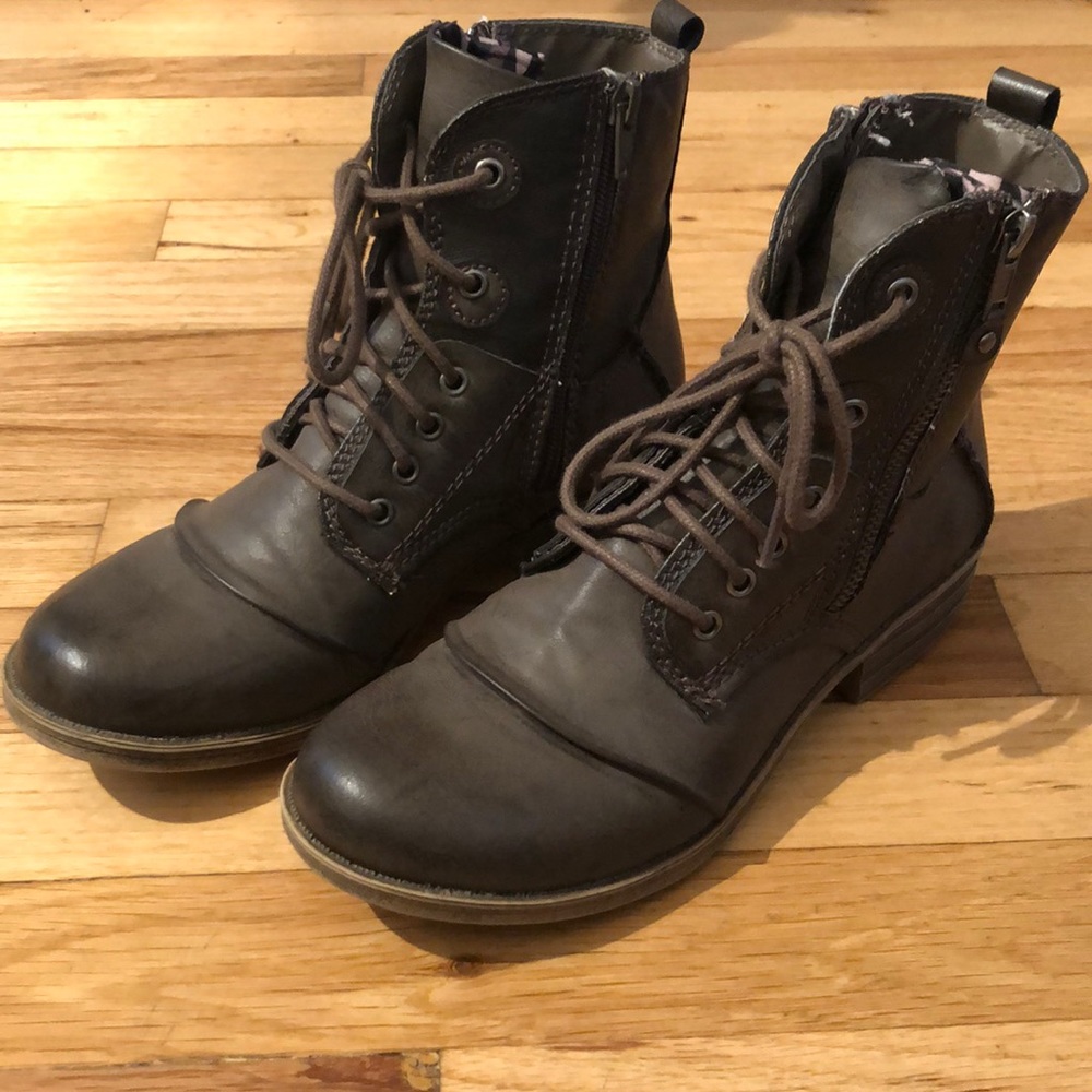 American rag combat boots 7.5